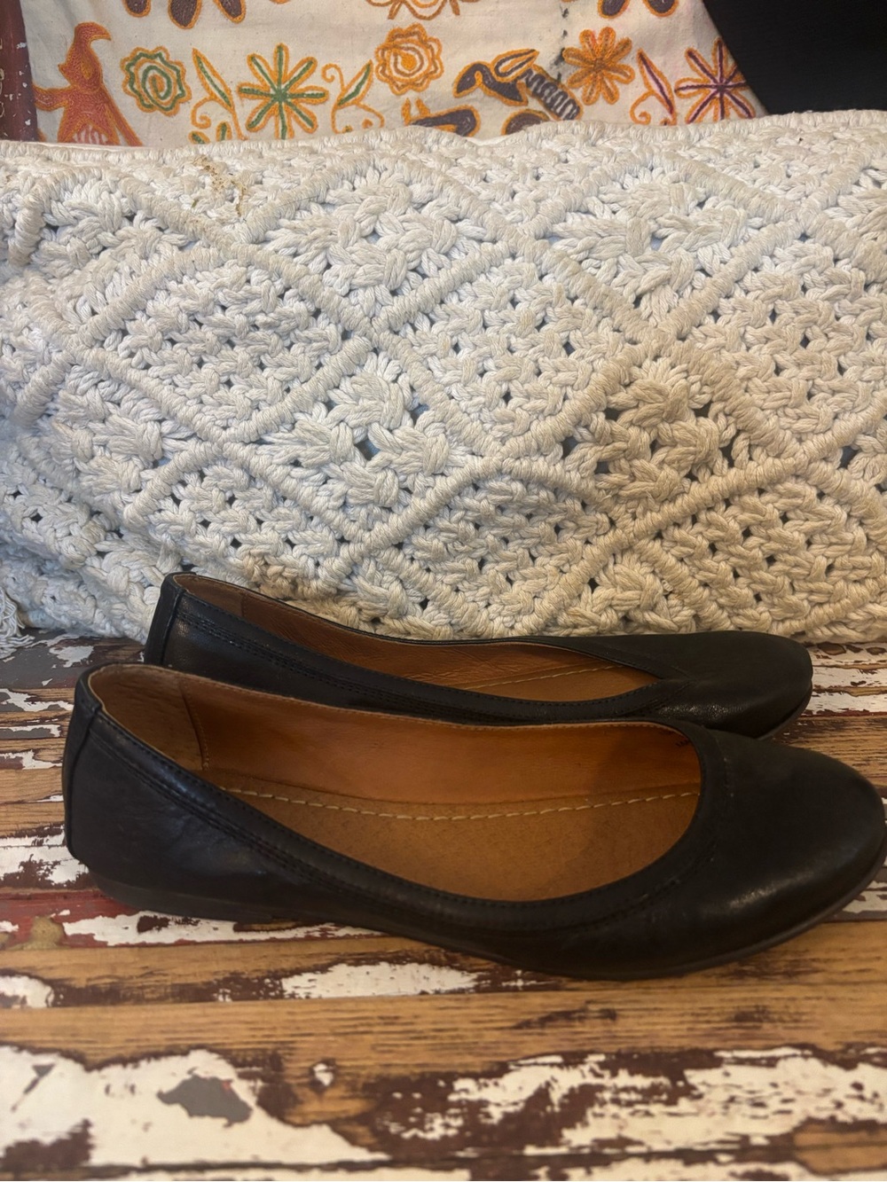 Frye Black Leather Ballet Flats - Classic Slip-On Loafers